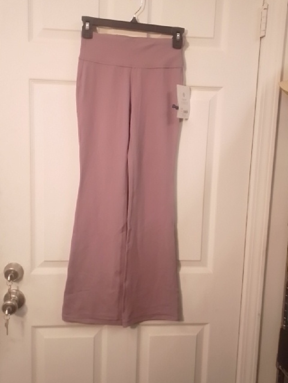 Athleta Girls' High Rise Chit Chat Flare Pant NWT Mauve Wide-Leg Leggings A8